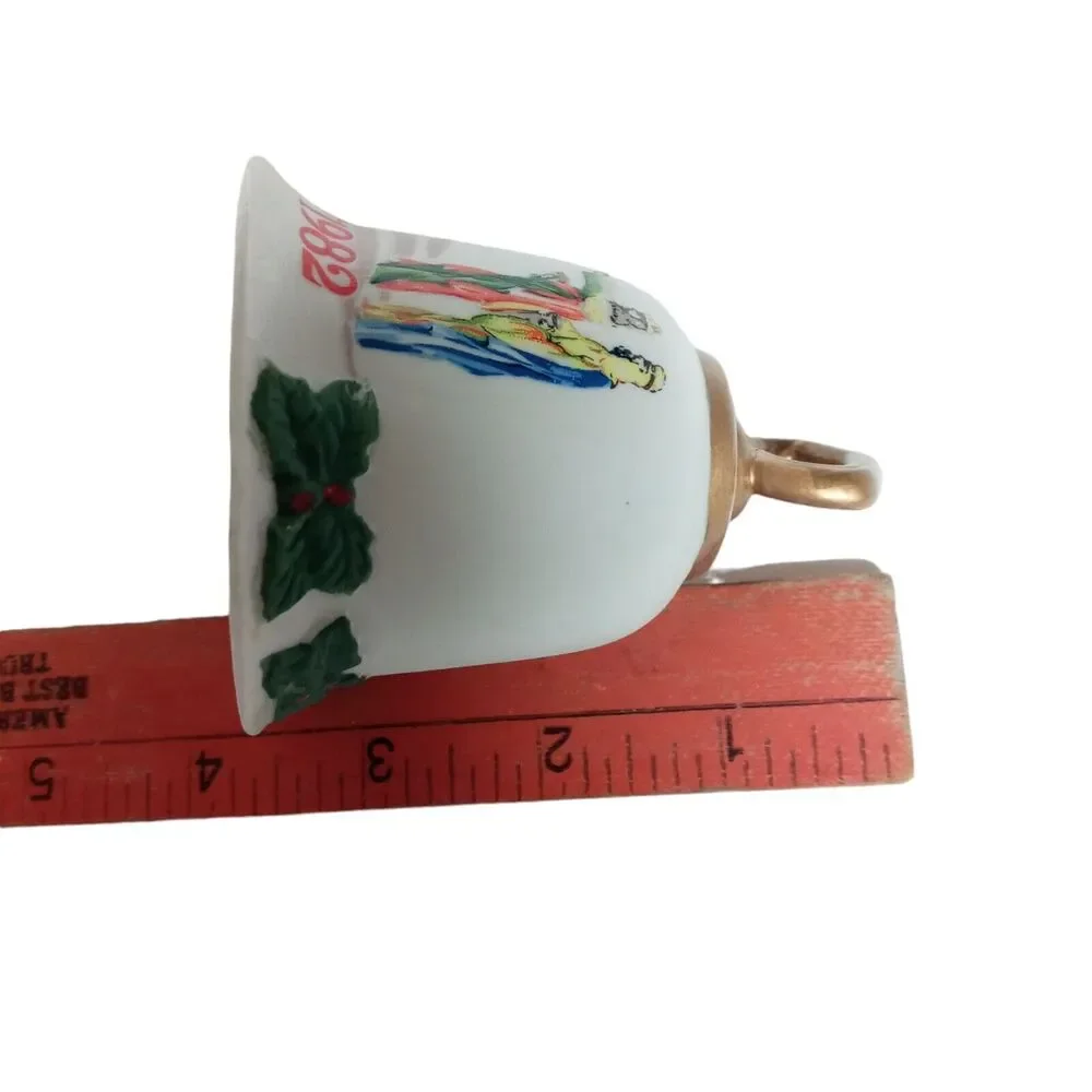👸🏾🫅🏾🤴🏾1982 Christmas Bell 🔔Ornament Wise Men Nativity Decor Nostalgic